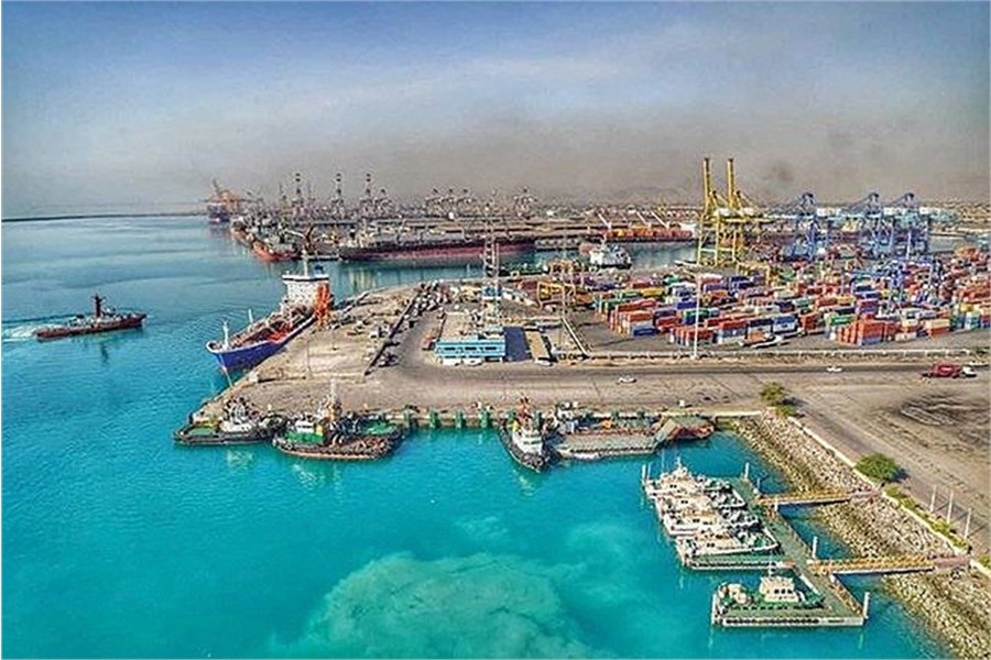 بستر جذب سرمایه‌گذاران و استقرار واحدهای تولیدی و صنعتی در بنادر فراهم شده است/ ۵ بندر کشور قابلیت تبدیل‌شدن به بنادر نسل سوم را دارند/ قابلیت کامل ۷ بندر جهت تبدیل به مراکز کامل لجستیکی و توزیع کالا